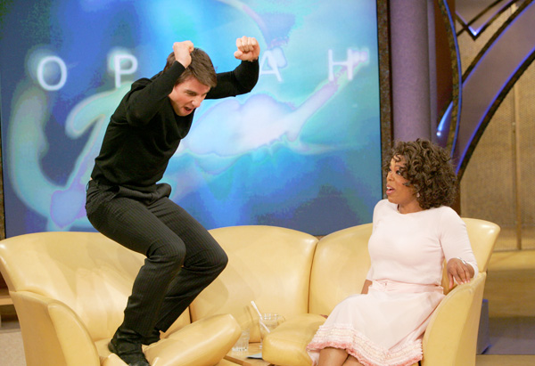 Tom Cruise saute sur le canapé d'Oprah Winfrey